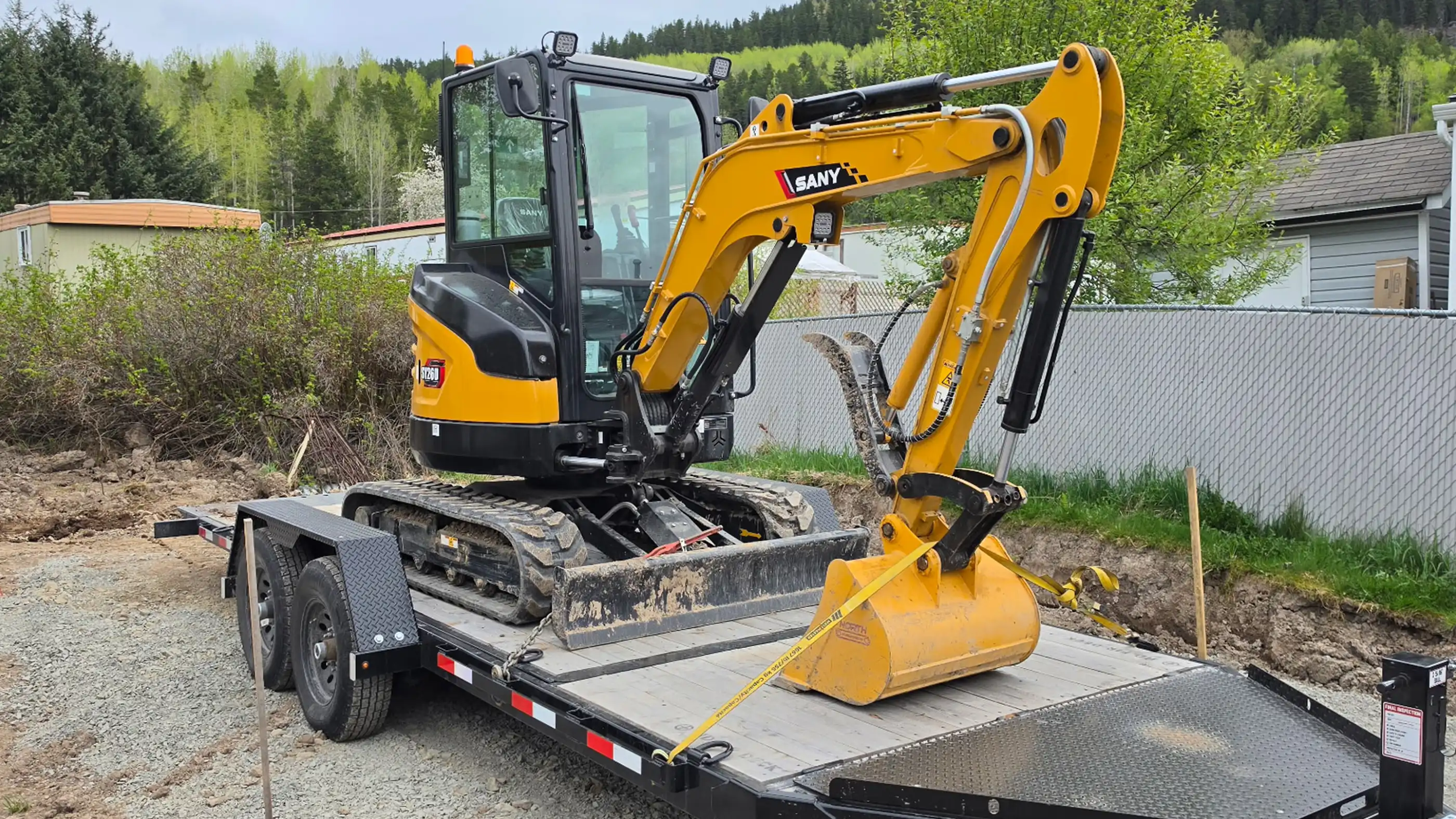 Equipment Services 2.6 Ton Rubber Track Sany Excavator