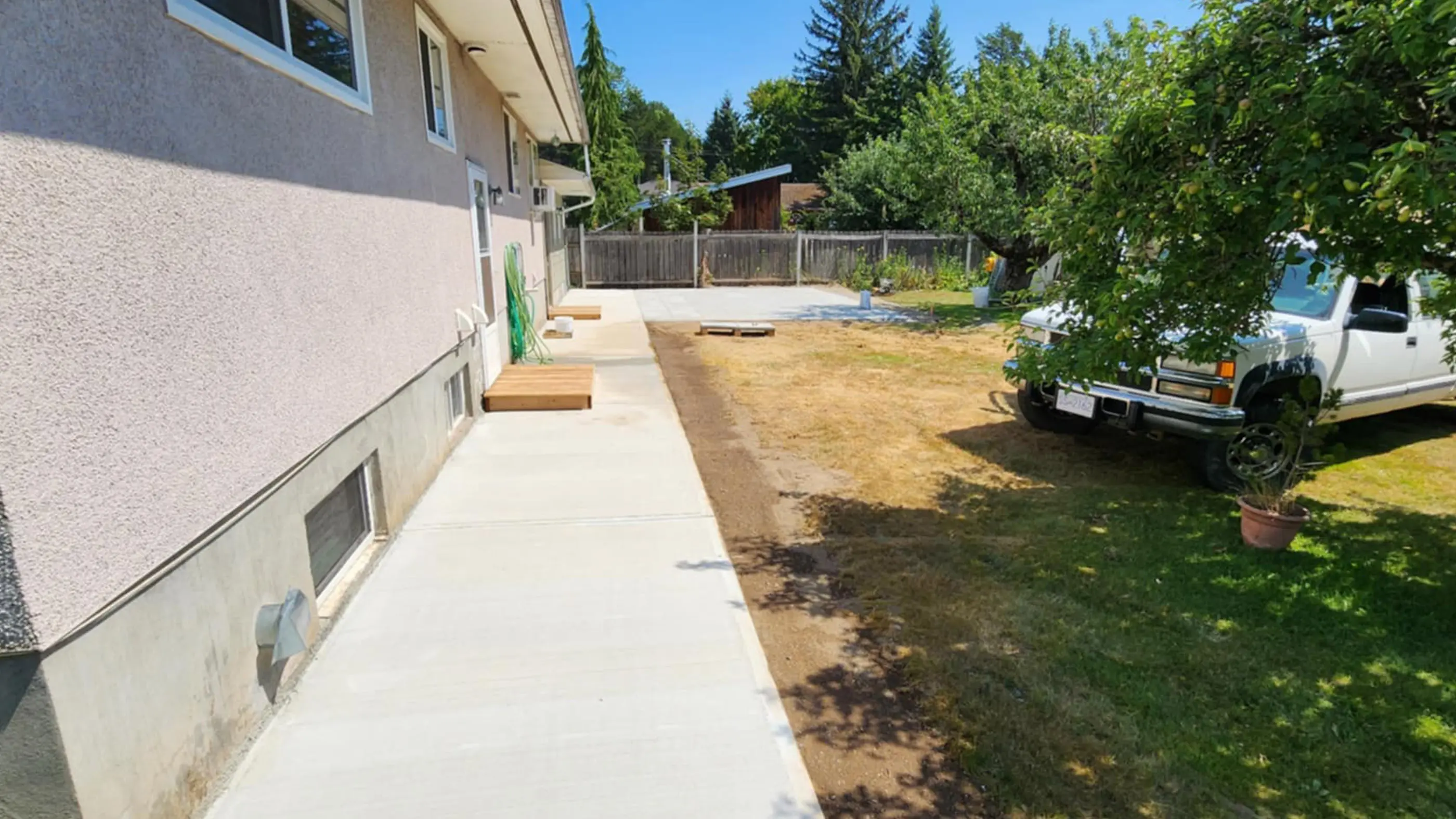Hardscapes - {name}}